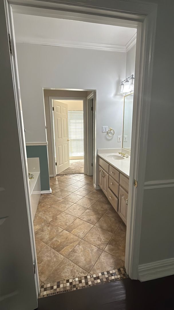 Building Photo - Rental Property