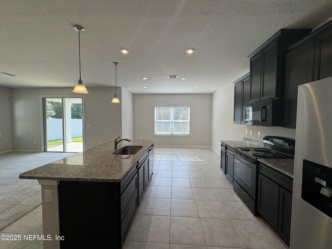 Building Photo - 1530 Tan Tara Trl
