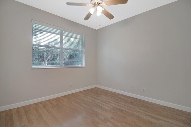 Building Photo - 137 Barefoot Cove