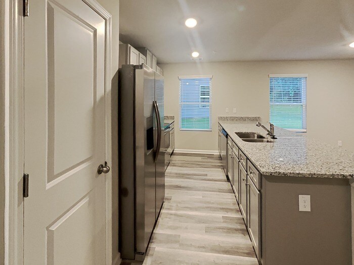 Building Photo - 1097 Benfield Ridge