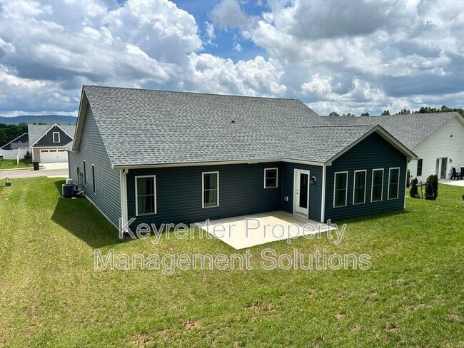 Building Photo - 185 Lindburgh Dr