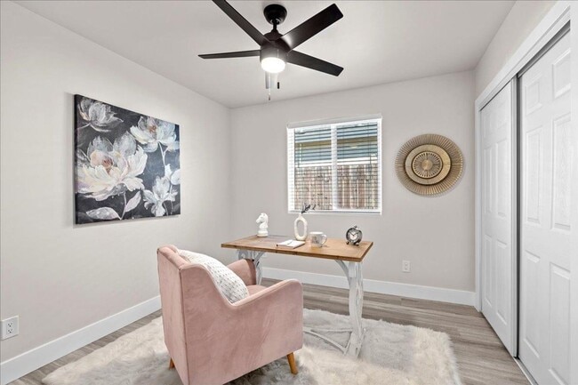 Building Photo - 4BR Home on 0.35-Acre Lot | Owned Solar