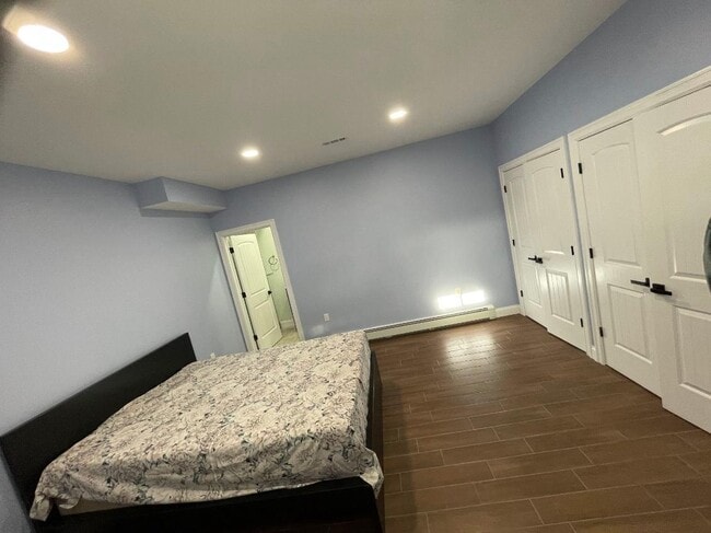 Building Photo - 3 Enclave Ct