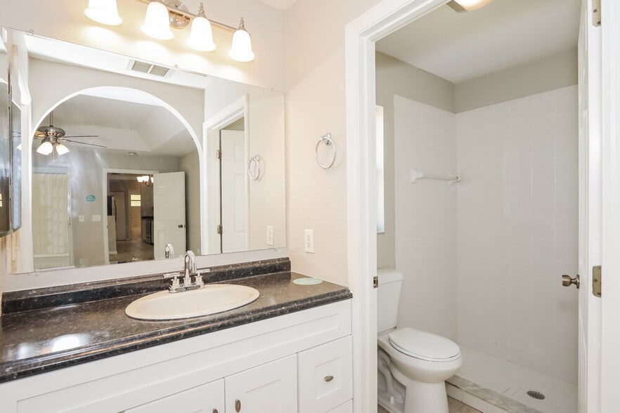 Building Photo - 3644 Ribera Ave