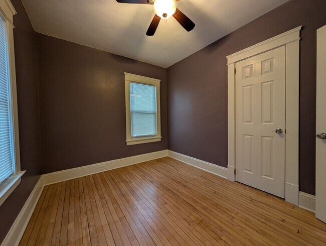 Building Photo - 1560 Coutant Ave