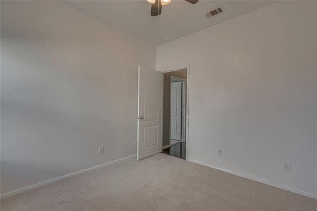 Building Photo - 629 Sparrow Dr