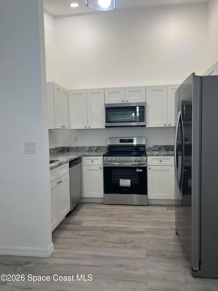 Building Photo - 1071 Cadillac Dr NE