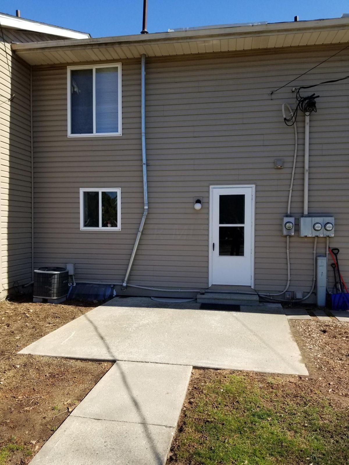 Building Photo - 1725 Churchill Downs Rd