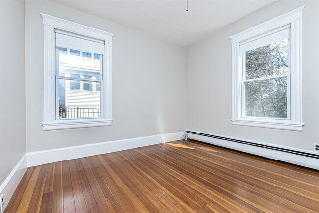 Building Photo - 1-3 Cassimere St