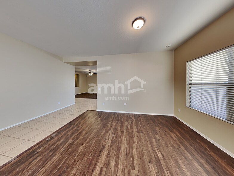 Building Photo - 2548 W Spencer Run