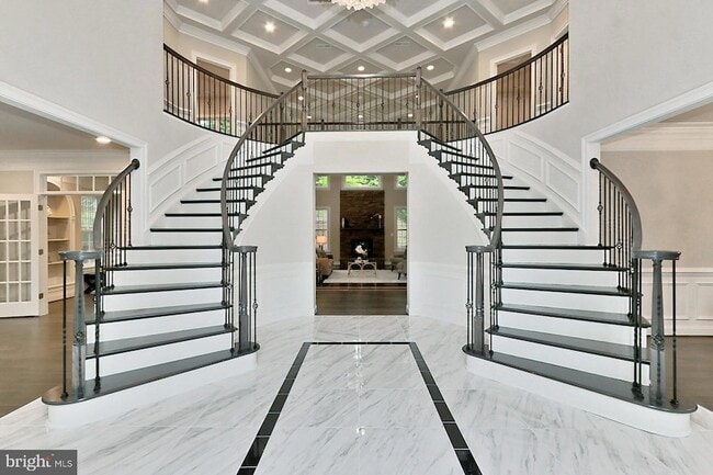 Building Photo - 6526 Dearborn Dr