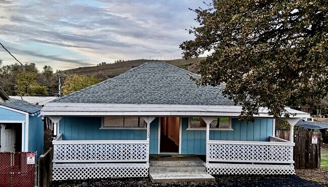 Building Photo - 16060 39th Ave