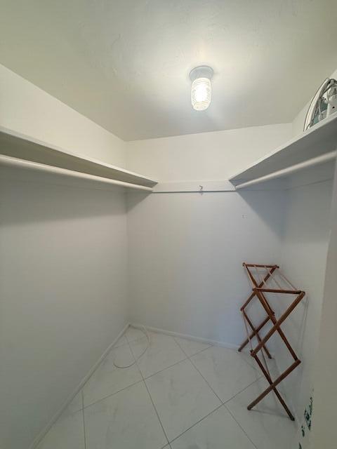 Building Photo - 1180 S Ocean Blvd