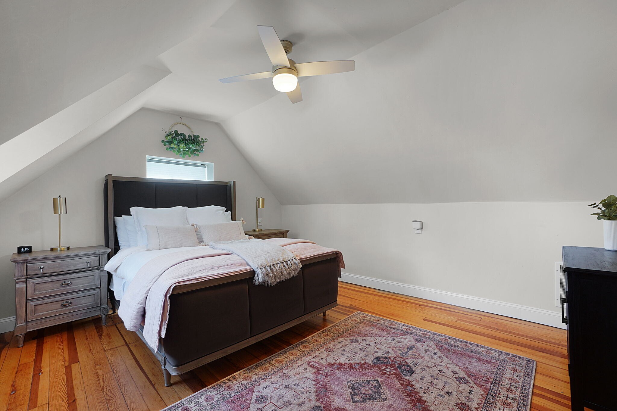 Building Photo - 1015 N 5th St