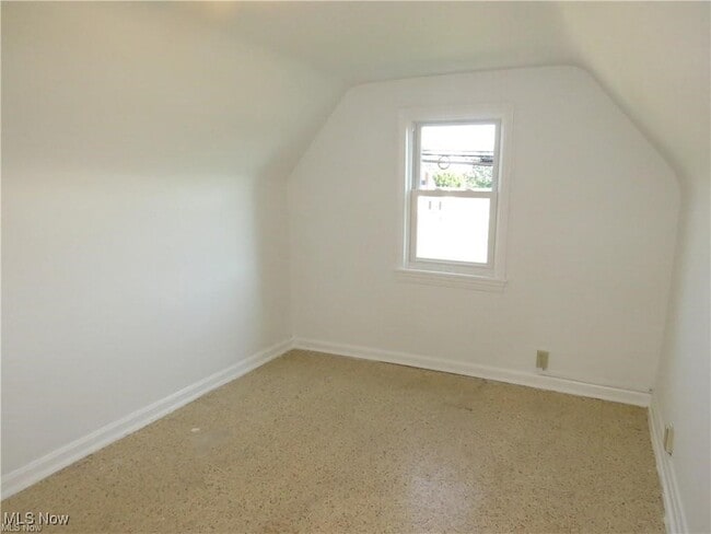 Building Photo - 6424 N Ridge Rd