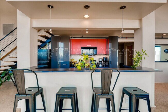 Building Photo - 3100 Huron St