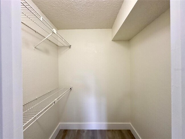 Building Photo - 5140 Conroy Rd