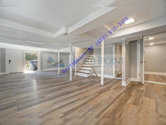 Building Photo - BR/2.5BA SFR with finished basement and back deck in NW Atlanta