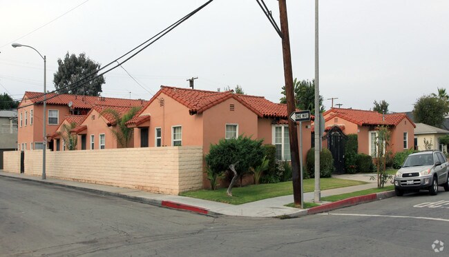 Primary Photo - 801-815 Saint Louis Ave