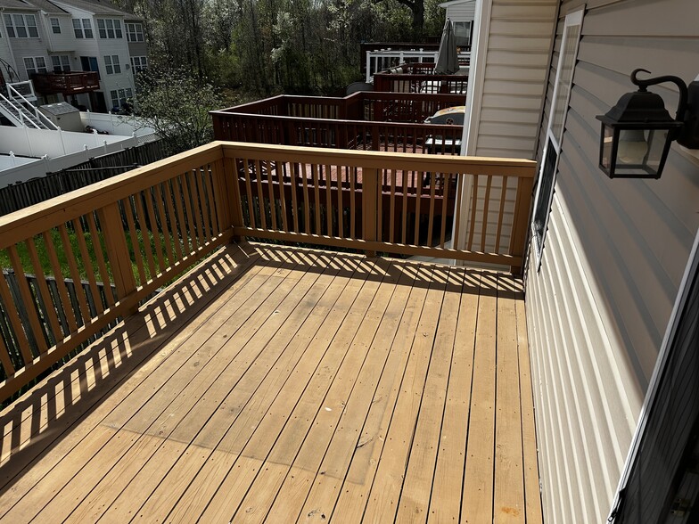 Deck - 4675 Harrier Way
