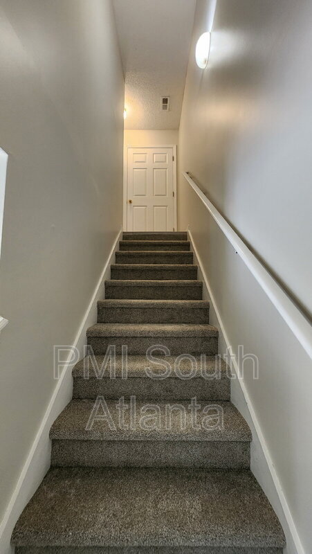 Building Photo - 1848 Carrington Dr