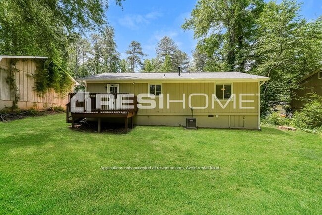 Building Photo - 2267 Cherokee Valley Dr