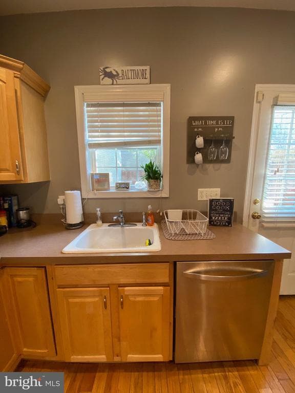 Building Photo - 1444 S Charles St