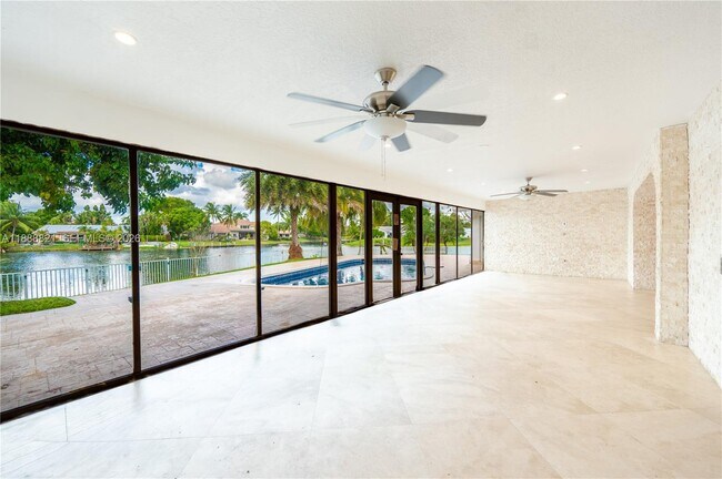 Building Photo - 9881 SW 1st Ct