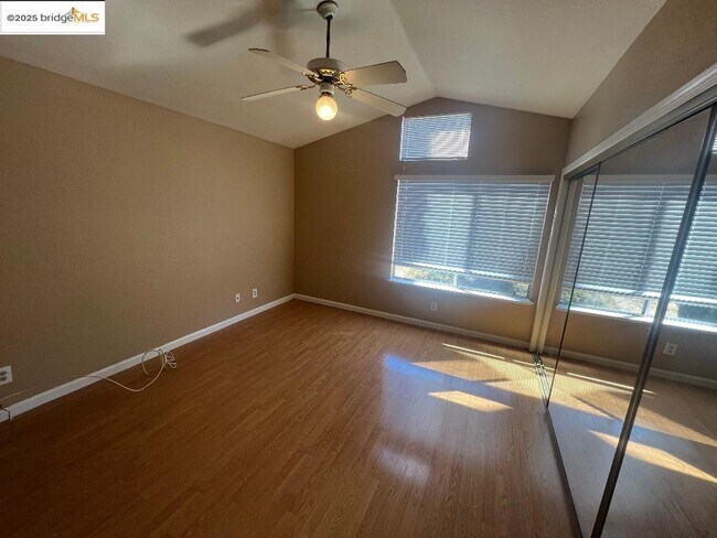 Building Photo - 5016 Perry Way