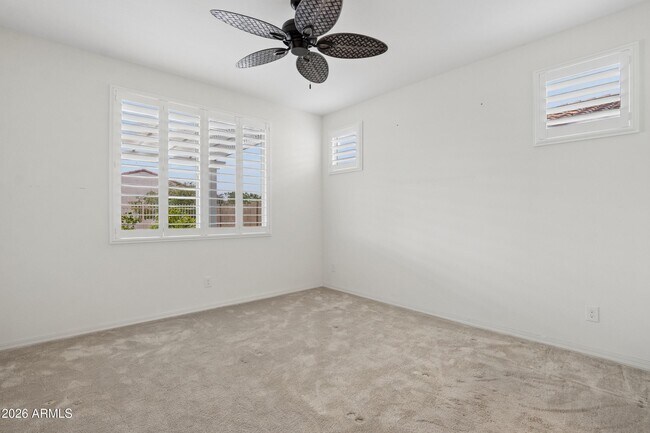 Building Photo - 17863 W Hiddenview Dr
