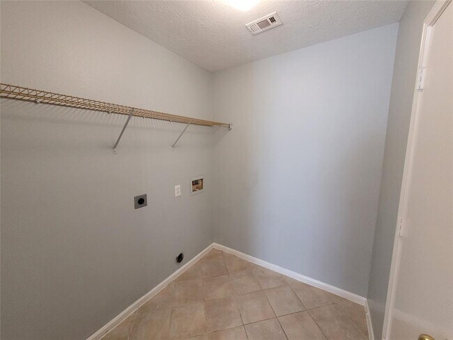 Building Photo - 19410 Cavern Springs Dr
