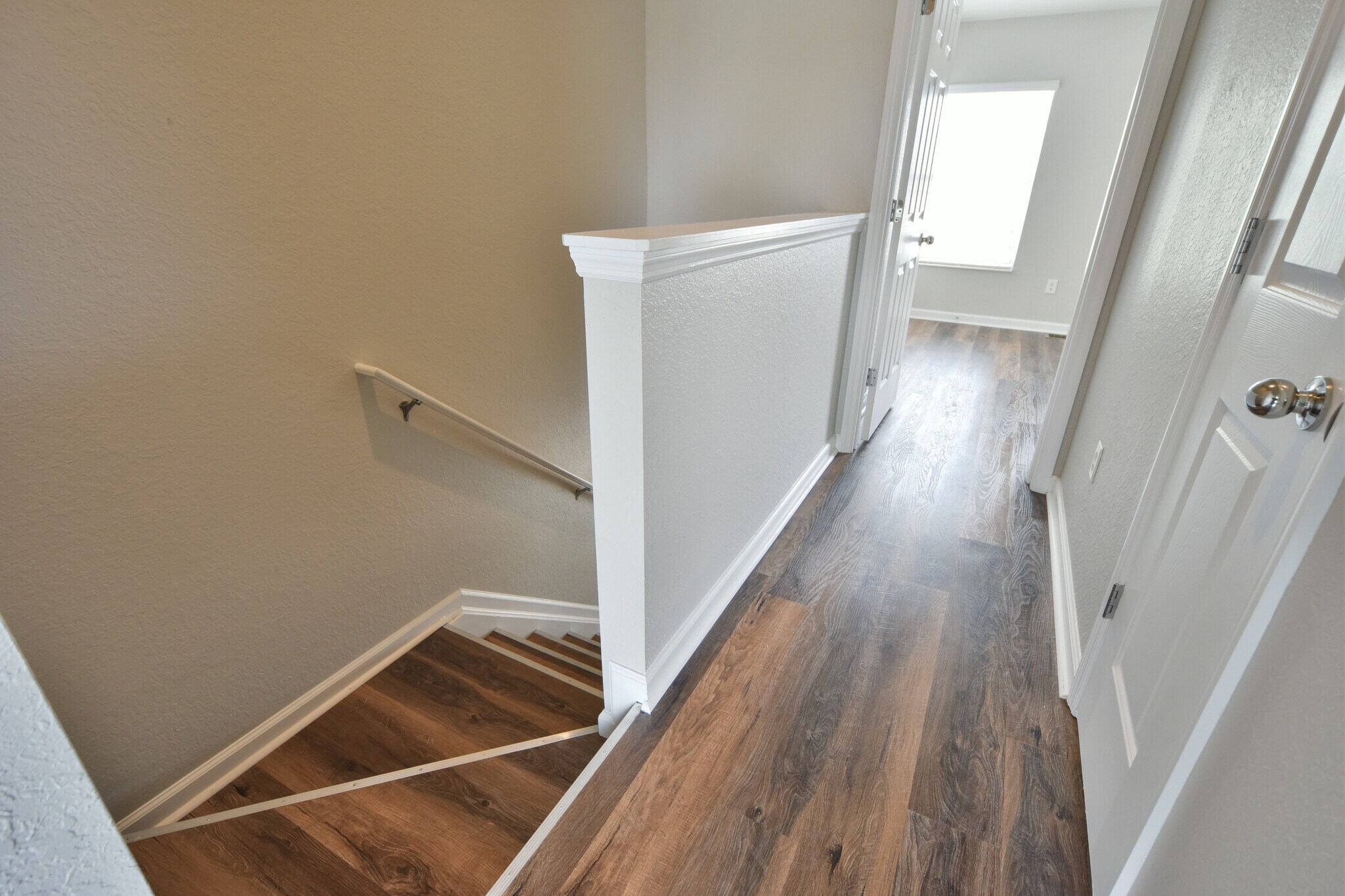 Building Photo - 4490 SW 49th Ave