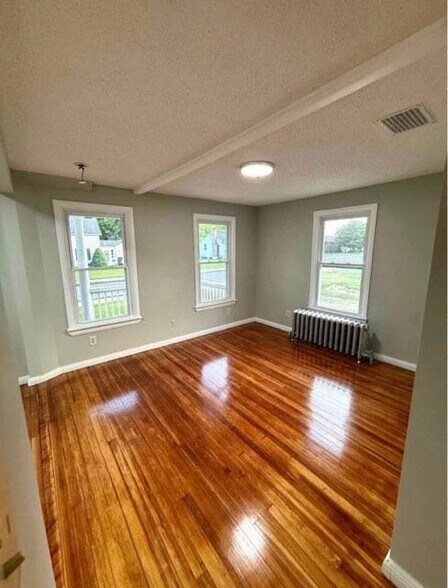 Building Photo - 24 Fairview St