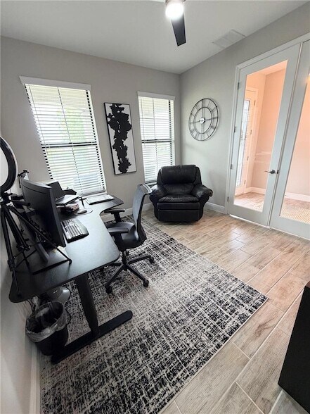 Building Photo - 6396 Roadstead Ct