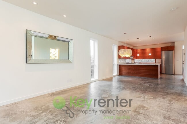 Building Photo - Ballard Area Home with Rooftop Deck, AC, and Parking