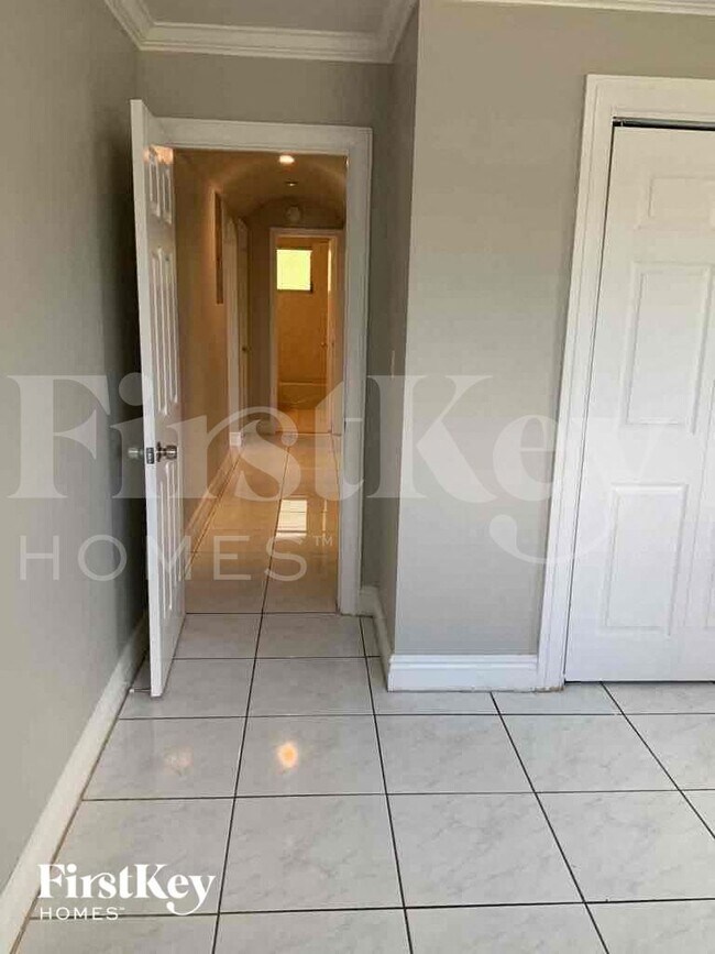 Building Photo - 630 NW 67th Terrace