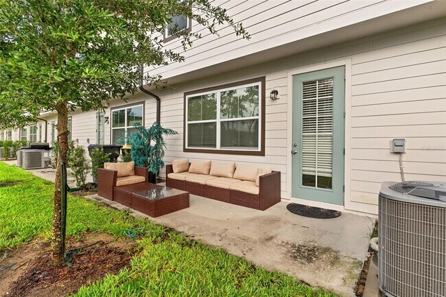Building Photo - 840 Longboat Dr