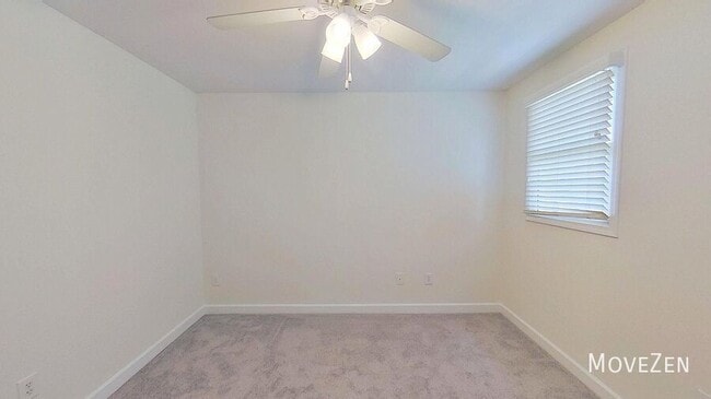 Building Photo - 1336 Green Oaks Ln