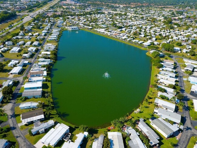 Building Photo - 7443 43rd Way N