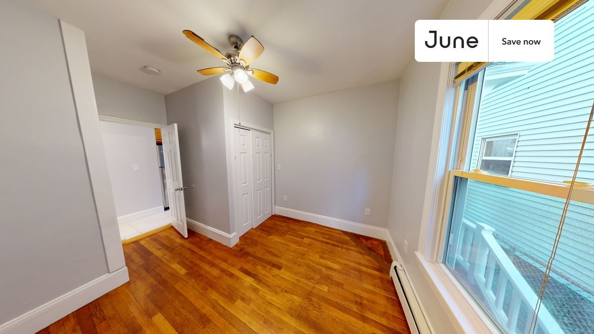 Building Photo - 21 Rossmore St