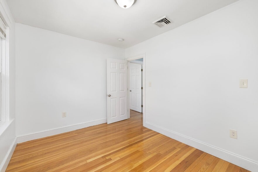 Building Photo - 61-63 Jastram St