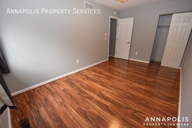 Building Photo - 451 Knottwood Ct