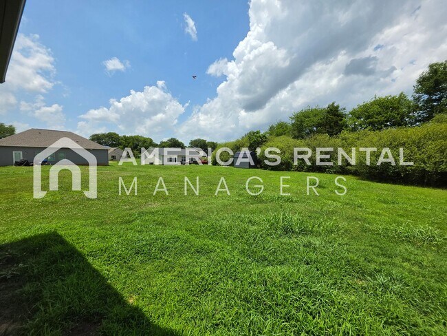 Building Photo - DEPOSIT PENDING!!! - Four Bedroom, Modern Home for Rent in Eastaboga - Available NOW!