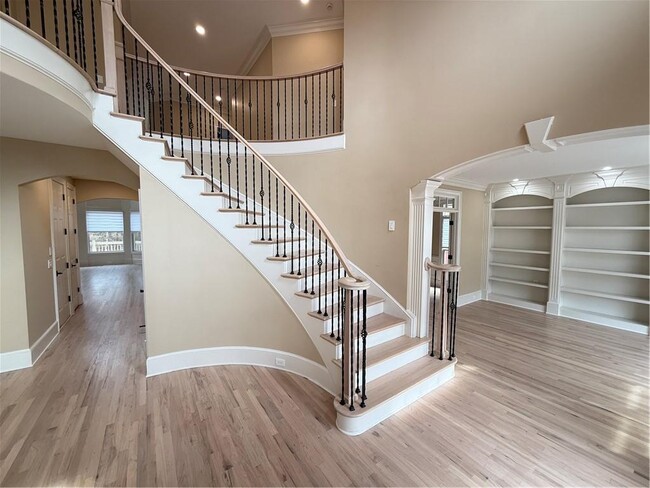 Building Photo - 1570 Briergate Dr