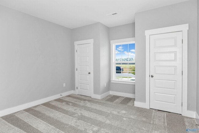 Building Photo - 113 Marlbrook Dr