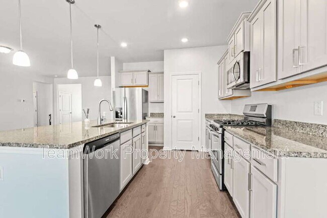 Building Photo - 214 Mercator Dr