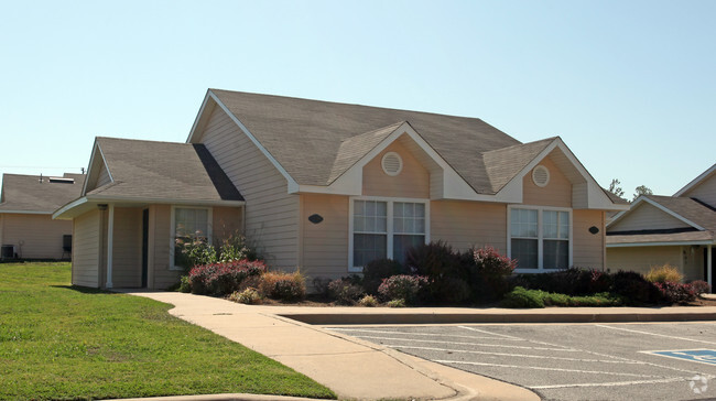 Building Photo - Crestview Senior Duplexes