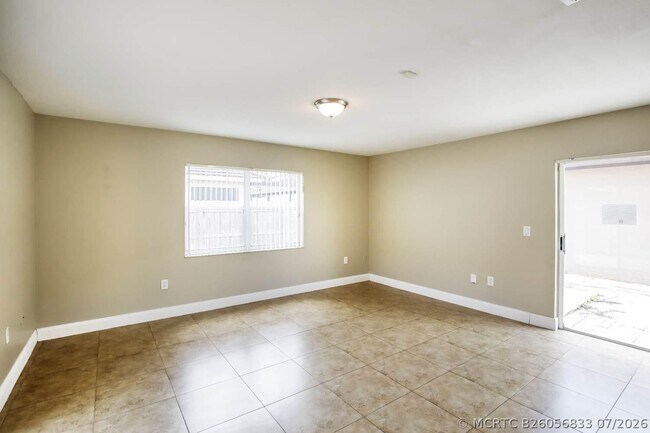 Building Photo - 14671 SW 156th Ave