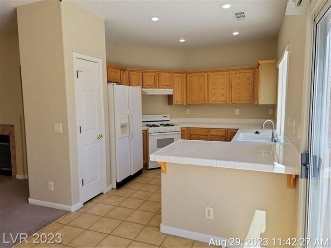 Building Photo - COMING SOON - Ready no later than the beginning of February!