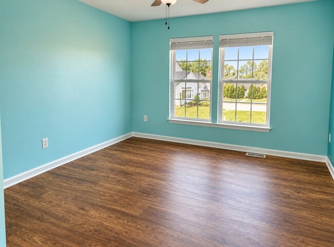 Building Photo - 6 Gallant Fox Lane
